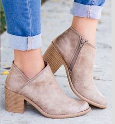 This ankle bootie is perfection. Featuring a leather ankle boot with a zippered side, a chunky heel and cute but casual look. This bootie pairs perfectly with jeans, skirts, rompers, jumpsuits and dresses. Comes in 3 fabulous colors from which to choose with an approximate 4 cm heel. With comfort and style you can't go wrong. Boots Female, Heels Casual, High Heel Ankle Boots, Shoes Retro, Heel Ankle Boots, High Heel Boots Ankle, Casual Heels, Womens Ankle Boots, Nike Running