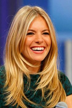 Long Blonde Hair Choppy Layers Front Layers Medium Hair, Angled Haircut, Fall Haircuts, Layers Long, Layered Haircuts For Women, Layered Hairstyles, Long Layered Haircuts, Long Bangs