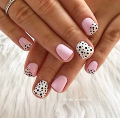 Spot Nail Art, Polka Dot Short Nails, Spotty Nails Designs, Pink Nail Short, Pink Fall Nails Designs, Black White And Pink Nails, Gel Manicure Ideas For Short Nails, Pink Gel Nails Short, Pink Gel Nails Ideas