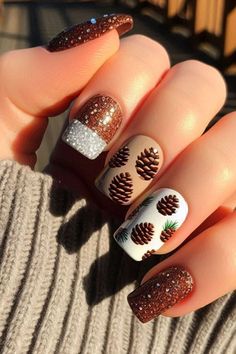 Thanksgiving is a time for gratitude, family, and festive gatherings. Celebrate the season with one of these 25 creative nail designs that reflect the holiday spirit! Fall, ideas, short, art, colors, inspo, snoopy, designs acrylic, easy, simple. Nail Thanksgiving, Thanksgiving Designs, Classic Thanksgiving, Thanksgiving Nail Art, Thanksgiving Nail, Festive Nail Art, Fall Nail Art Designs