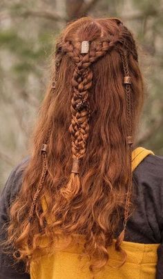 Valkyrie Hairstyles, Elven Hairstyles, Celtic Braid, Celtic Hair