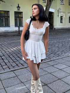 Lettuce Trim Shirred Waist Layered Short Dress Trendy White Dress, Bday Outfit Ideas Summer, Dresses For Short Hair, Trendy Mini Dress, Summer Tiered Skirt Layered Mini Dress, Summer Tiered Layered Mini Dress, Short Summer Dress Outfits, Bday Dress Ideas, Cute Summer Dresses Aesthetic