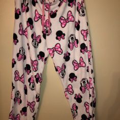 Ladies Disney Minnie Mouse Plush Lounge Pajama Pants Sizexl White,Black,Pink. Condition Is "New With Tags". Comfy Home Outfits, Disney Pajama Pants, Minnie Mouse Plush, Purple Pajamas, Mickey Mouse Pajamas, Pajama Bottoms Womens, Mickey Mouse Shorts, Red Pajamas, Mouse Plush