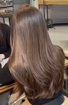 Rebonded Hair, Healthy And Shiny Hair, Breakage Hair, Hair Refresh, Straightening Hair, Brown Hair Inspo, Hairstyles For Layered Hair, Fresh Hair, Hair Stylies