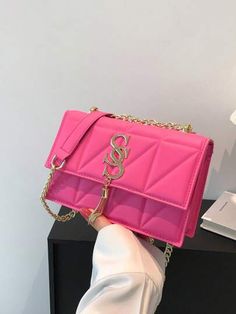 Pink Bags, Chic Crossbody Bag, Purple Details, Metal Letter, Tassels Decor, Pink Handbags, Black Hot Pink, Chain Fashion, Pink Purse