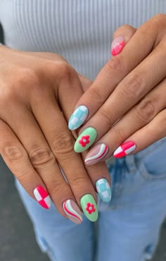 Love Shack Fancy Inspired Nails, Fun Retro Nails, Acyrilics Nails Ideas Summer, Summer Nails Funky, Cute Summer Nail Inspo Almond, Bright Funky Summer Nails, Fun Summer Nails Design 2024, Tropical Nails Simple, Funky Summer Nails 2024