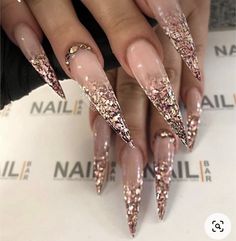 Stilleto Nails Designs, Nails Dip, Stiletto Nails Designs, Her Nails, Acrylic Coffin, Bling Acrylic Nails, Glam Nails, Nails Pink, Luxury Nails