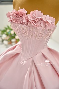 Wedding Dress 2025, Rose Petal Dress, Bridal Shop Ideas, Bouquet Dress, Corset Dresses, Ha Noi, Dinner Dress Classy, Royal Wedding Dress