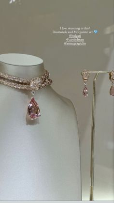 Bulgari Necklace Diamond, Diamond Jewelry Aesthetic, Bvlgari Jewelry Set, Jewelry Bulgari, Expensive Jewellery, Expensive Necklaces, Bulgari Jewelry, Bvlgari Jewelry