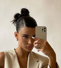 Sleek Bun Hairstyles, Hair Color Underneath, Hairstyles 2024, Hippie Hair, Short Sassy Hair, Sleek Ponytail, Hair Stylist Life