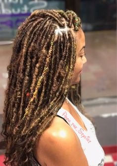 Jamaican Hairstyles, Locs Blonde, Mermaid Locs, Faux Locs Hairstyles, Hair Cute, Goddess Locs, Back To School Hairstyles, Dreadlock Hairstyles