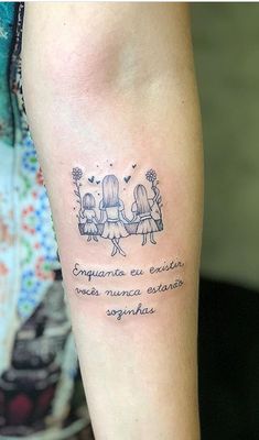 a woman with a tattoo on her arm that reads, enquando el escuin