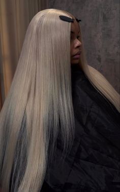 Hair Dye Color Ideas, Hairstyle 2023, Pretty Hair Color, Platinum Blonde Hair, Platinum Blonde