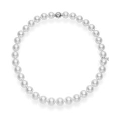 Crafted from luxurious 18k white gold, this stunning Cultured Pearl Necklace is adorned with pristine white pearls, making it a must-have in your Everyday Essentials collection. Mikimoto Jewelry, Pearl Strands Necklace, Pearl Strand, Travel Jewelry Box, Chic Necklace, Cultured Pearl Necklace, Diamond Education, Sea Pearl, Pearl Strands