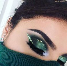 Green Eyeshadow Look, Makeup Looks For Green Eyes, Fashion Make Up, Heavy Makeup