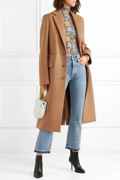 The 7-Piece French-Girl Fall Capsule Wardrobe | Who What Wear Modest Capsule Wardrobe, Pijamas Women, Woolen Coat Woman, Beige Coat, Minimalist Capsule Wardrobe, Winter Capsule Wardrobe, Camel Coat