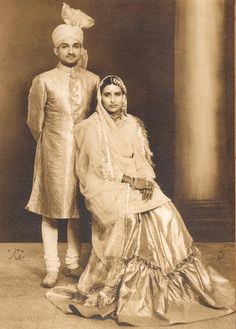 1940s India, Bridal Dresses Ideas, Dhaka Pajama, Muslim Culture, Classic Photo, India Culture, Dress History