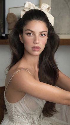 Smink Inspiration, Chic Hairstyles, Wedding Hair And Makeup, Vintage Hairstyles, Beauty Inspiration, Beauty Hair, Makeup Inspo, Hair Looks, Bridal Makeup