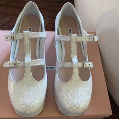 Nwt Miu Miu Calzature Donna Cracle17 Bianco Shoes With Box,Bags Size40 Miu Miu Leather Platform Heels, Box Bags, Miu Miu Shoes, Shoes Color, Box Bag, Miu Miu, Color White, Women Shoes, Women Shopping