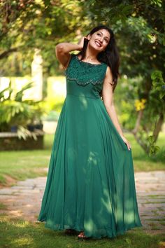 Function Dresses, Long Gowns, Long Gown Dress, Long Dress Design, Frock Dress, Indian Gowns Dresses, Bridal Sarees