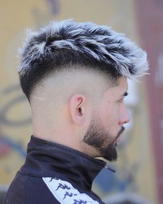 V Shaped Haircut, Male Haircuts Curly, Mens Haircuts Short Hair, Mens Hair Colour, Spiky Hair