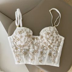 Luxury Girl, Bra Lace, Gold Silk, Silk Embroidery, Lace Bra, Chain Link, Palace, Bones, Embroidery