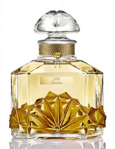 L'Été Guerlain for women and men ~ citrus floral warm spicy green aromatic sweet Vintage Parfum, Perfume Vintage, Perfume Bottle Design, Perfume Bottle Art, Bijoux Fil Aluminium, Fragrance Bottle, Beautiful Perfume Bottle, Antique Perfume Bottles, Beautiful Perfume