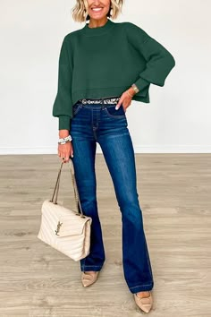 Fashion Winter 2024, Trendy V-neck Cropped Sweater For Layering, Trendy V-neck Cropped Sweater For Winter, Chic V-neck Cropped Sweater For Fall, Chic V-neck Cropped Sweater For Winter, Winter Textured Knit V-neck Cropped Sweater, Cropped Knit Sweater, Fall Winter Dresses, Sweaters Crewneck