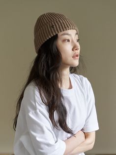 Editor's NotesPOESIEDAME's hat is classic and comfortable for everyday wear.- Light-weighted- Eye-catching ribbed pattern detail- Logo pendant on one side- Neutral and minimal styleMeasurements(in.)- Size: One size.- Head Girth: 22.05in. ~ 22.83in.- Height: 7.09in.Composition & Care- 100% Acrylic- Avoid direct heat and moisture- Dry cleaning is recommendedDesigner- by POESIEDAME Short Beanie, W Concept, Unisex Shorts, Accessories Hats, Everyday Wear, Heat, Women Accessories, Knitting, Hats