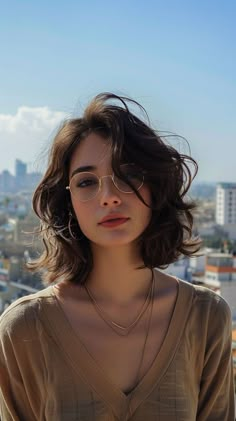 Medium Layered Hair, Wavy Haircuts, Hair Inspiration Short, Haircuts For Wavy Hair, Shoulder Length Hair Cuts, Short Wavy Hair, Shoulder Length Hair, Medium Length Hair Cuts