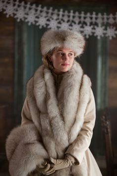 Love the russian hat!! Alicia Vikander Anna Karenina, Anna Karenina 2012, Anna Karenina, Alicia Vikander, Imperial Russia, Costume Drama, Movie Costumes, Historical Costume