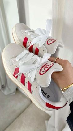 How To Style Adidas Campus 00s, Red Campus 00s, Red Campus 00s Outfit, Trending Shoes 2024, Adidas 00s Campus, Red Campus, Girly Sneakers, Sneakers Head, Sneakers Aesthetic