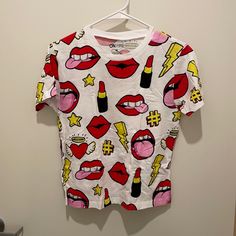 Never Worn. Just Slightly Cropped. White Tee With Bright Pop Art Designs No Trades Pop Art Design, Lady In Red, Red And White, Colorful Shirts, Pop Art, Womens Tops, Tops & Tees, White, Red