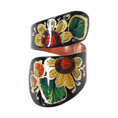 Decorate yourself with a touch of elegance and boldness by wearing a double-layer floral art ring. The ring is made hand with first-rate quality copper that won't fade, corrode, rust, or tarnish effortlessly. The ring has been hand-painted with a flower-leaf pattern on a black enameled plate. It goes with any casual or traditional, indoor, or outdoor outfit! Time to become a new trendsetter and a center of attraction among friends, relatives, and colleagues. Make a remarkable addition to your wa Mexican Jewelry Traditional, Mexican Rings Aesthetic, Mexican Gold Jewelry Rings, Jewlrey Aesthic Mexican, Artsy Hand Painted Flower Jewelry, Mexicanfaerie Jewelry, Mexican Ring, La Jewelry, 70s Inspired Outfits