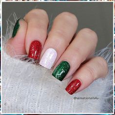 Christmas Nails 2022, Christmas Nails Diy, Amazon Beauty, Nails 2022, 2022 Christmas, Short Acrylic Nails Designs