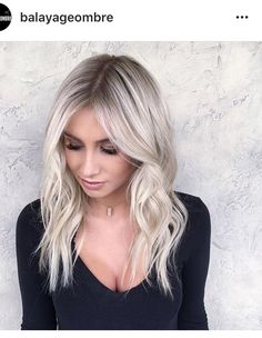 Smudged Root, Winter Blonde Hair, Icy Blonde, Balayage Hair Blonde, Winter Hair Color, Platinum Blonde Hair, Brown Blonde Hair