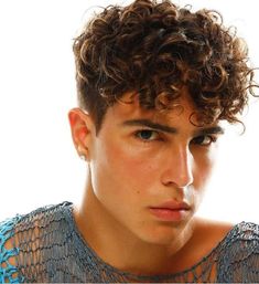 Biracial Mens Haircut, Male Perm Hairstyles, Curly Fringe Men, Teen Haircuts, Long Curly Haircuts, Curly Fringe, Curly Hair Fade