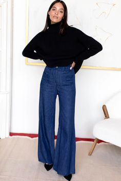 Tulip Wide Leg - Indigo Hemp Organic - Emerson Fry California Classic Style, Wide Leg Trousers Outfit Classy, Flamboyant Natural Outfit, Tall Girl Style, Therapist Outfit, Denim Pants Outfit, Classic Chic Style, Tall Girl Fashion, Emerson Fry