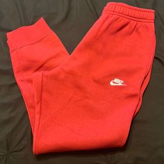 Nike Sweat Set, Baddies Hairstyle, Jordan Clothes, Football Streetwear, Nike Tech Fleece Pants, Black Nike Joggers, Mens Athletic Pants