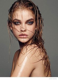 an image of a woman with wet hair on her head and the caption'get more pins from who what wear '