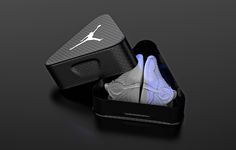 Designer: Tomislav Zvonaric Project Type: Concept Packaging Content: Sneakers, shoes Location: Zagreb, Croatia Is this the future of ... Le Manoosh, Aluminum Packaging, Shoe Advertising, Sneaker Storage, Paper Bag Design, Futuristic Shoes