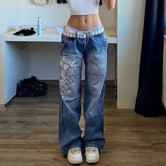 American Street Fashion, Vintage Jeans Style, Celana Kargo, Retro Trousers, Low Waist Pants, Festival Mode, Look Grunge, Casual Denim Pants, Low Waist Jeans