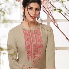 Cotton Blouse Design, Fabric Work, Latest Kurti, Embroidery On Kurtis, Kurti Embroidery Design, Model Images, Kurti Neck Designs, Embroidery Neck Designs, Kurta Designs Women