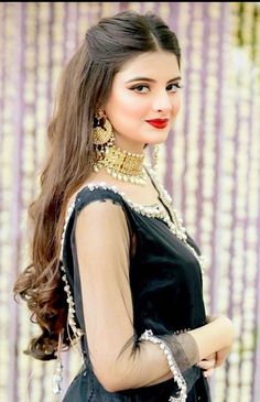 Eid Hairstyles, Casual Bridal Dress, Bridal Makeup Images, Bridal Dress Fashion, Black Saree