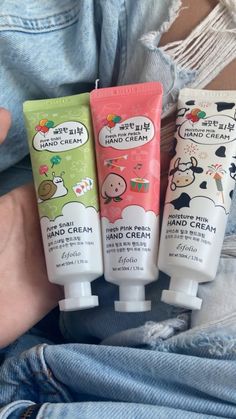 https://amzn.to/3H9YiHs Korean Moisturizer, Best Korean Moisturizer, Satirical Cartoons, Alat Makeup, Pure Skin, Beautiful Skin Care, Desain Quilling, Perfect Skin Care Routine, Pretty Skin Care