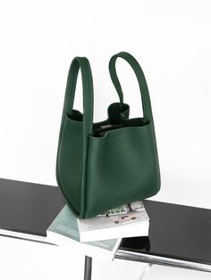 Emerald Bucket Bag | Medium Fashion Bag – Songmont Chic And Elegant, New Version, Cayman Islands, Medium Bags, Guinea Bissau, Mauritius, Mozambique, Papua New Guinea, Fun Bags