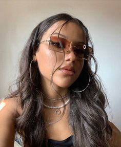 Streetwear Makeup, Festival Sunglasses, Beautiful Photoshoot Ideas, Swag Girl Style, Selfie Poses Instagram, Stylish Glasses, Baddie Makeup, Baddie Hairstyles, Different Hairstyles