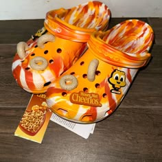 Honey Nut Cheerios X Crocs Classic Clog, Kids Size J6 New. Condition Is New With Box. Shipped With Usps Priority Cute Croc Jibbitz Ideas, Costume Crocs, Crocs With Jibbitz, Honey Nut Cheerios, Stitch Toy, Bullet Journal Font, Preppy Shoes