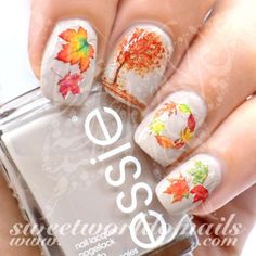 mix water decals in different sizes to fit all your nails!Use:1-Trim,clean then paint your nails with the color you want.2- cut out the pattern and plunge it into water for 10 - 20 seconds. (use warm water in winter).3- moisten the fingernails,stick the pattern in the position you like.4- sop up the water with a paper towel and blow dry.5- cap with clear nail polish and blow dry. Tree Nail Art, Thanksgiving Nail Designs, Nail Water Decals, Thanksgiving Nail Art, Tree Nails, Fall Nail Art Designs, Clear Nail, Autumn Tree, Her Nails