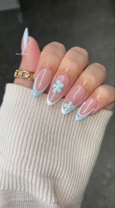 Cute Oval Shaped Nails, Nail Ideas Almond Spring, Fairy Nails Acrylic Almond, Nail Art Inspo Almond, Almond Acrylic Nails Flowers, Cute Nail Ideas For Spring Acrylic, Pastel Nails With Gems, Almond Colorful Nails, Nail Ideas For Spring Acrylic Almond